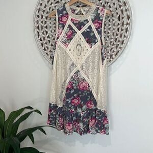 Altar’d State boho lace and floral dress size medium NWT